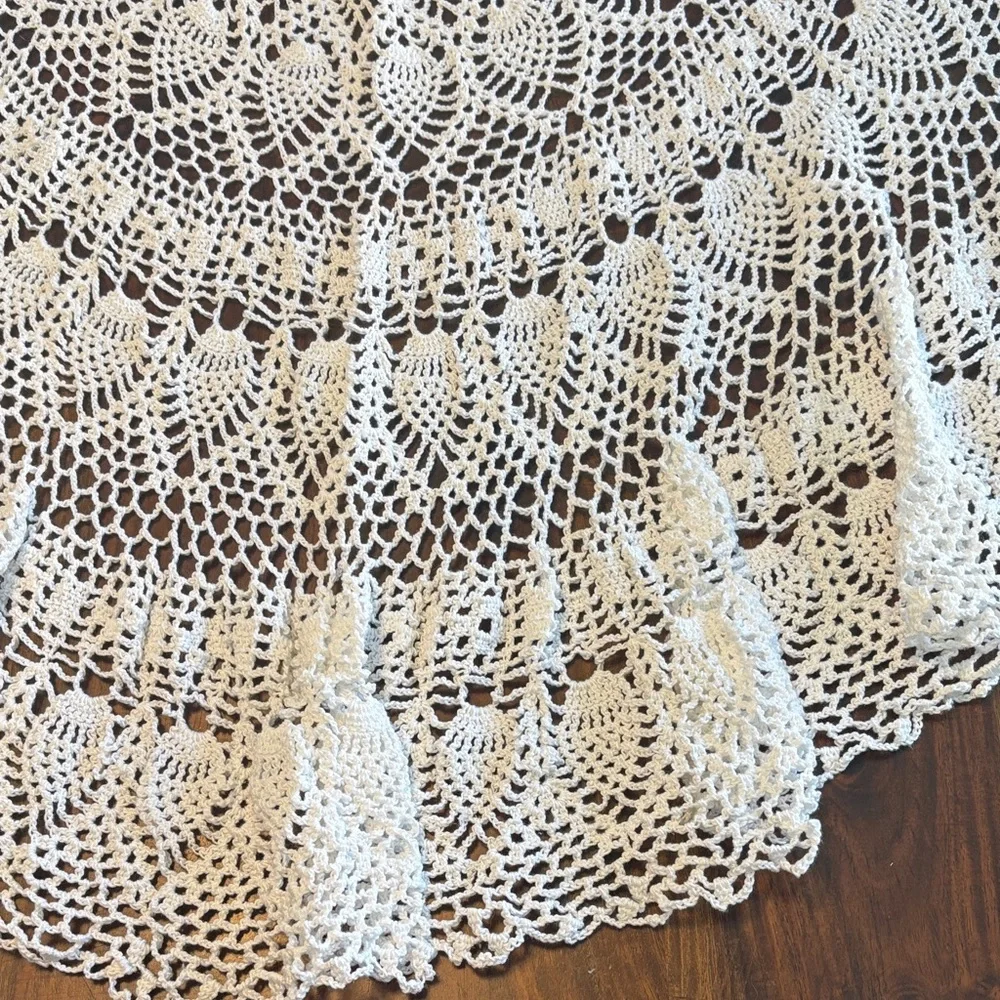 Vintage Large Handmade Oval Crochet Lace Tablecloth - White- OH MY! 36